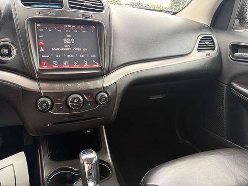 Used 2014 Dodge Journey Crossroad w/ Flexible Seating Group AWD/4WD image 17