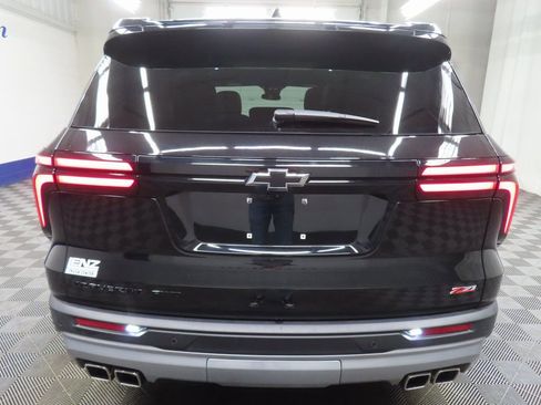 Used 2025 Chevrolet Traverse Z71 image 38
