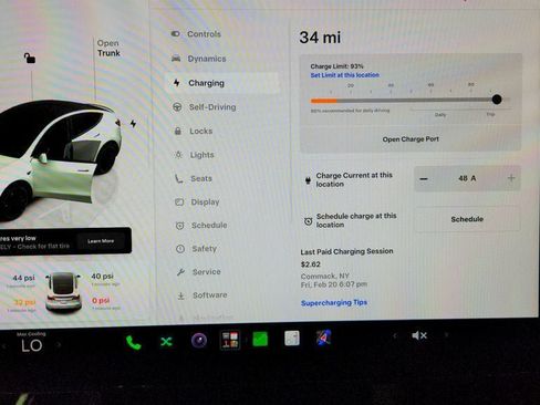 Used 2024 Tesla Model Y Performance AWD/4WD image 19