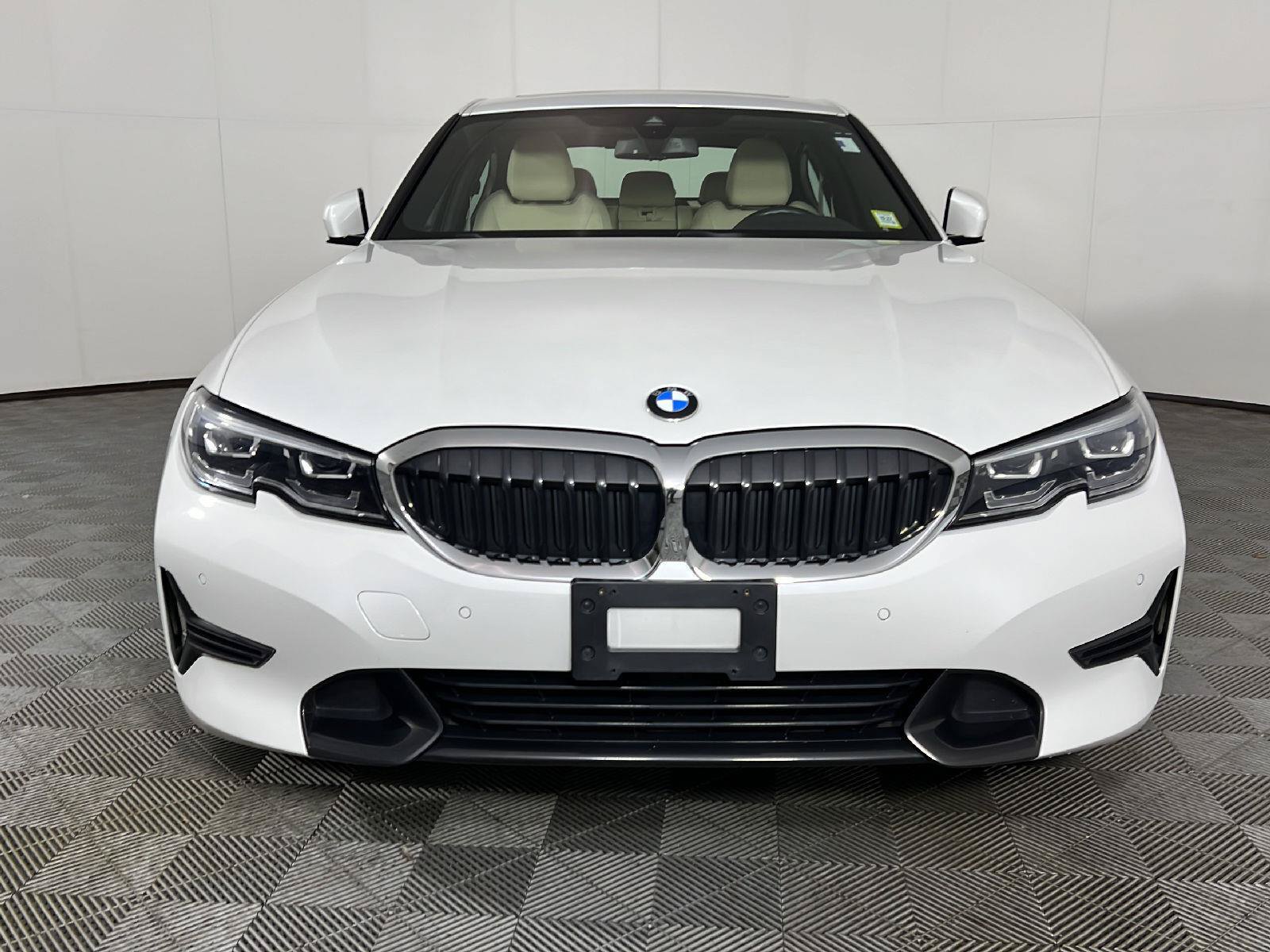 Used 2021 BMW 330i xDrive Sedan w/ Convenience Package AWD/4WD image 12