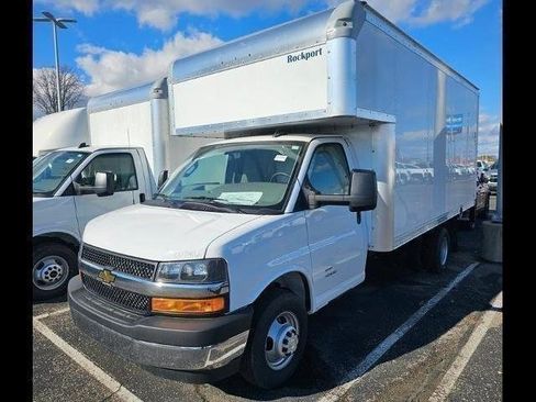 New 2024 Chevrolet Express 4500 w/ Power Convenience Package image 29