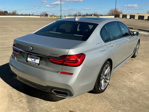 Used 2016 BMW 750i xDrive image 6