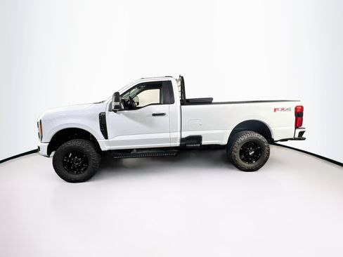 Used 2023 Ford F250 XL w/ STX Appearance Package AWD/4WD image 8