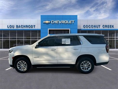 Used 2022 Chevrolet Tahoe LT w/ Luxury Package image 5
