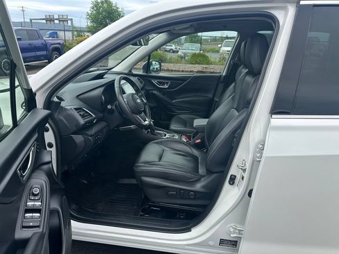 Used 2022 Subaru Forester Touring AWD/4WD image 13