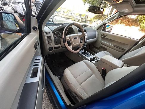 Used 2012 Ford Escape XLT FWD image 16