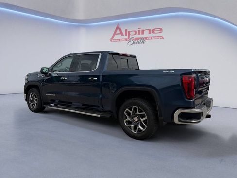 Certified 2022 GMC Sierra 1500 SLT w/ SLT Convenience Package AWD/4WD image 3