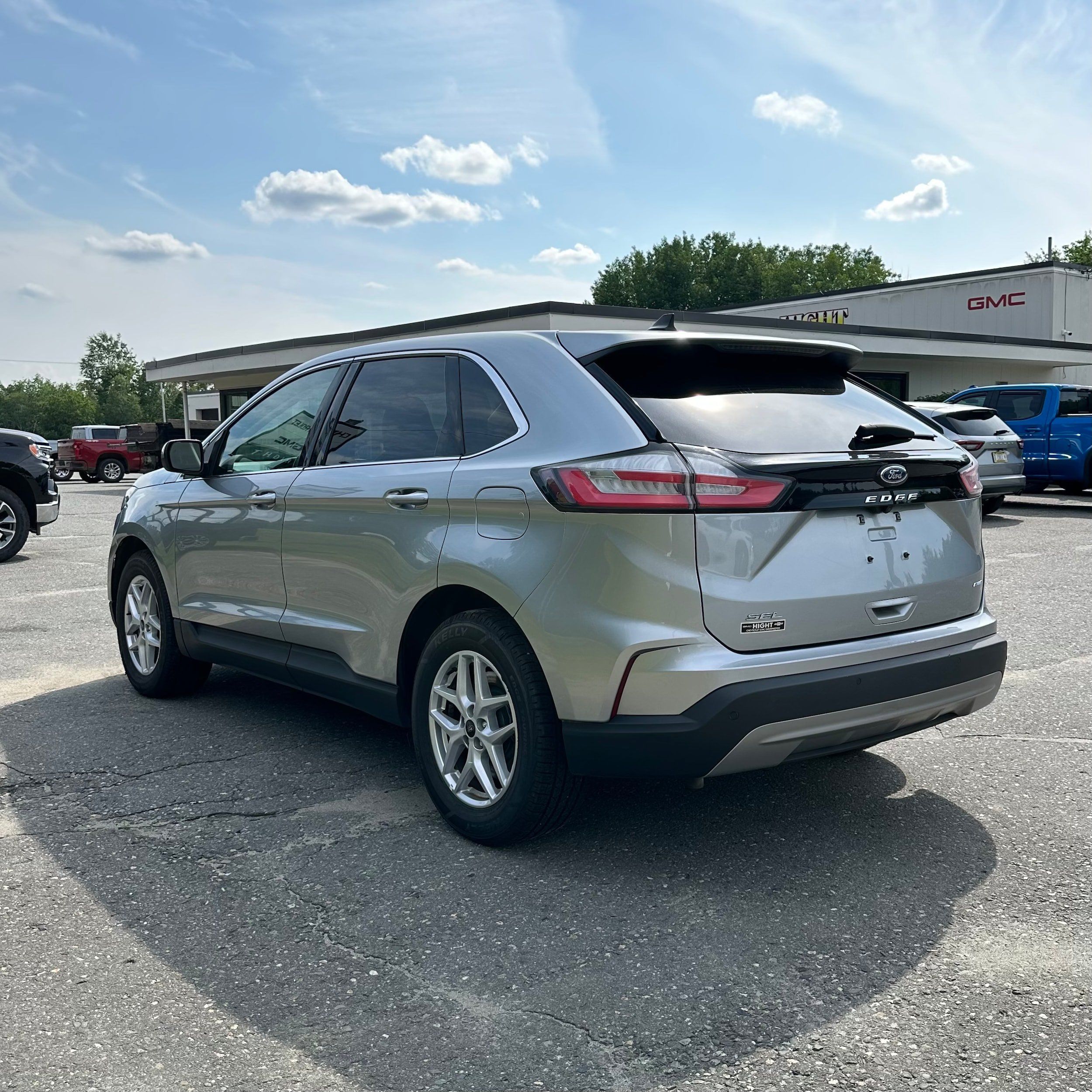 Used 2024 Ford Edge SEL AWD/4WD image 5