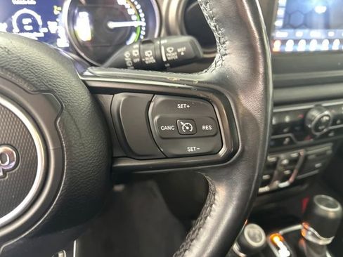 Used 2023 Jeep Wrangler Unlimited w/ Cold Weather Group image 16