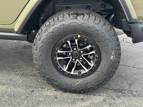 New 2026 Jeep Wrangler Unlimited Rubicon image 18