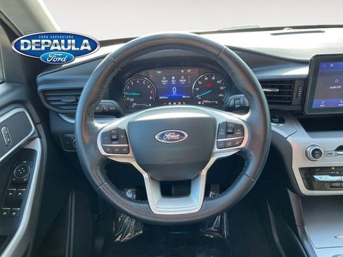Used 2022 Ford Explorer XLT image 15