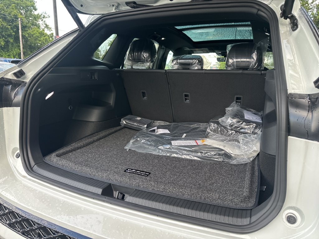 New 2026 Volkswagen Tiguan SE R-Line AWD/4WD image 20