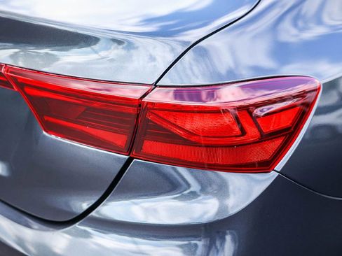 Used 2024 Kia Forte LXS image 10