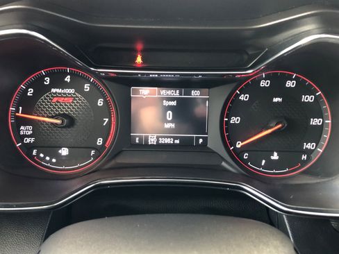 Used 2023 Chevrolet TrailBlazer RS w/ Sun and Liftgate Package image 35