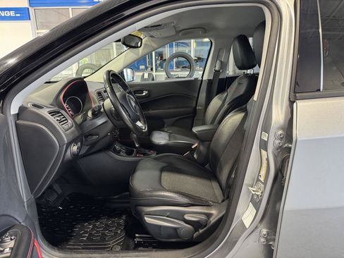 Used 2020 Jeep Compass Trailhawk AWD/4WD image 7