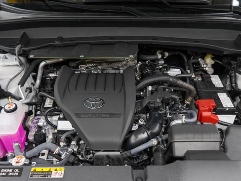 Used 2026 Toyota Grand Highlander AWD image 35