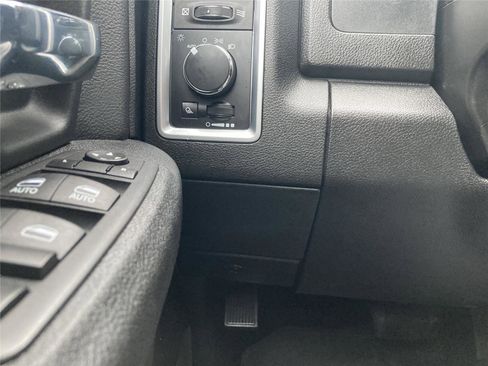 Used 2023 RAM 1500 Classic Warlock image 16