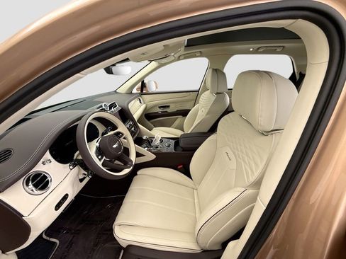 New 2026 Bentley Bentayga image 18