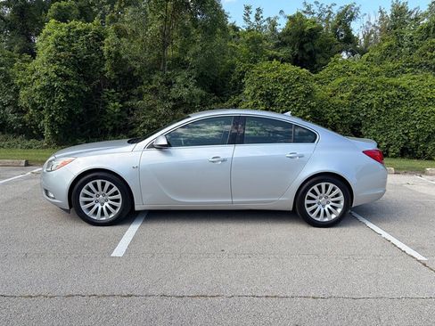 Used 2011 Buick Regal CXL w/ RL3 Preferred Equipment Group FWD image 2