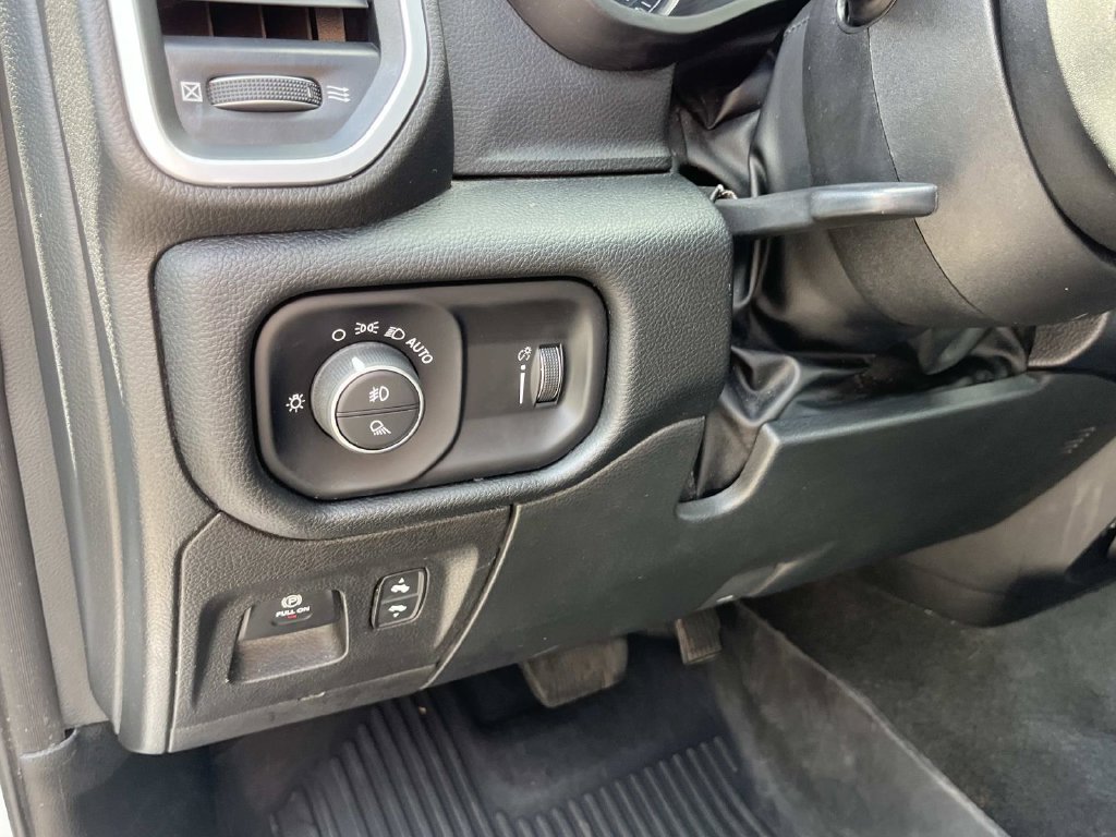Used 2022 RAM 1500 Big Horn AWD/4WD image 34