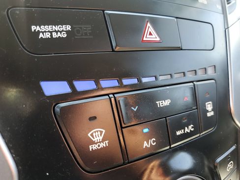 Used 2014 Hyundai Santa Fe Sport FWD image 22
