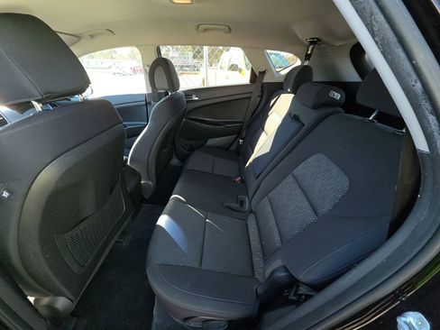 Used 2017 Hyundai Tucson SE image 16