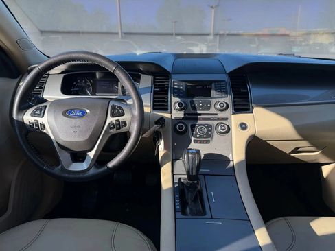 Used 2016 Ford Taurus SEL FWD image 15