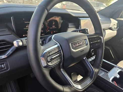 Used 2026 GMC Acadia Elevation FWD image 14