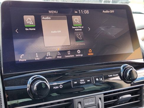 Used 2021 Nissan Armada SL w/ Captain's Chairs Package image 23