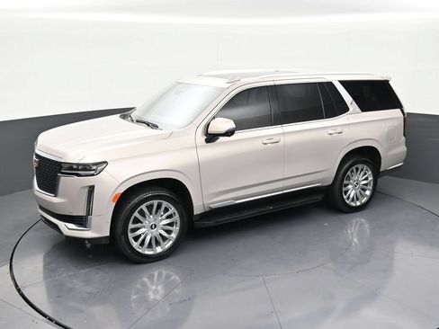 Certified 2022 Cadillac Escalade Premium Luxury RWD image 12