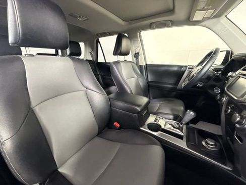 Used 2016 Toyota 4Runner SR5 Premium AWD/4WD image 33