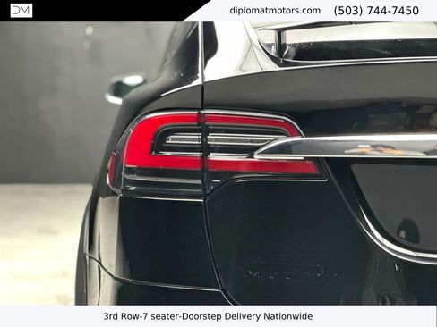 Used 2019 Tesla Model X 75D image 15