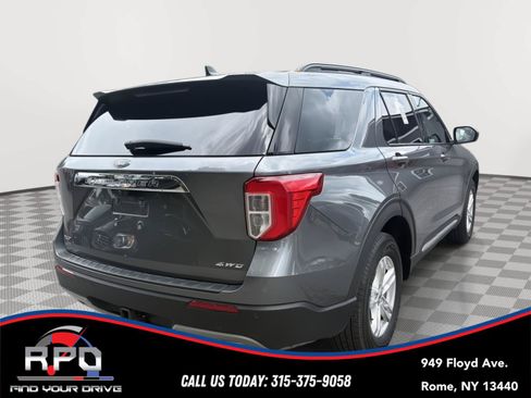 Used 2022 Ford Explorer XLT w/ Equipment Group 202A AWD/4WD image 5