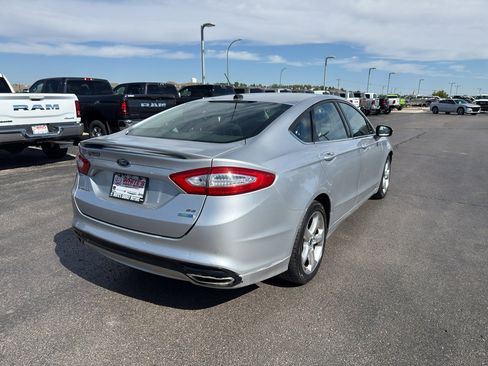 Used 2016 Ford Fusion SE AWD/4WD image 5