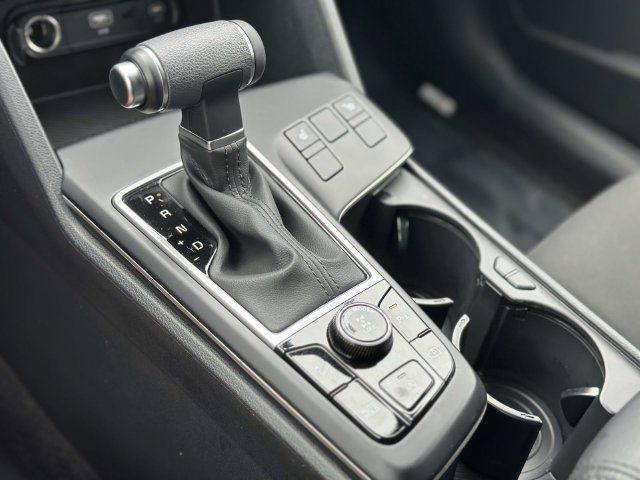 Used 2025 Kia Sportage LX AWD/4WD image 23