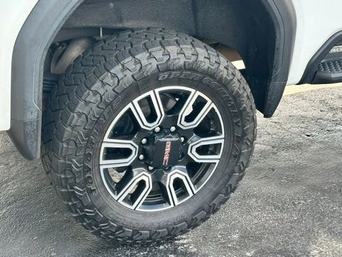 Used 2021 GMC Sierra 2500 AT4 w/ AT4 Premium Plus Package image 21