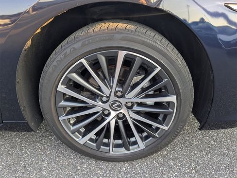 Used 2023 Lexus ES 350 w/ Premium Package image 11