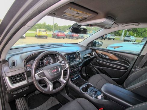 Used 2018 GMC Terrain SLE w/ Driver Convenience Package AWD/4WD image 13