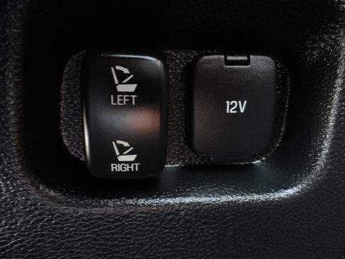 Used 2018 Ford Edge SEL w/ Equipment Group 201A FWD image 28