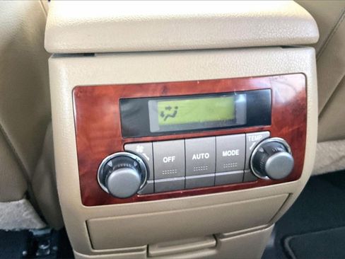 Used 2012 Toyota Highlander Limited image 11