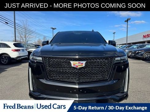 Used 2023 Cadillac Escalade ESV Sport w/ Touring Package image 2