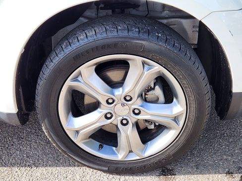 Used 2017 Dodge Journey Crossroad FWD image 13