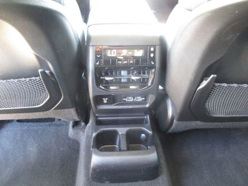 Used 2022 Jeep Grand Cherokee L Limited image 44