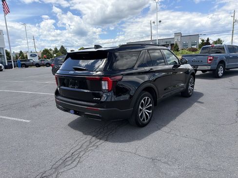 Used 2026 Ford Explorer ST-Line AWD/4WD image 3
