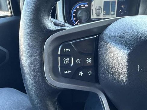 Used 2024 Ford Bronco Big Bend image 28