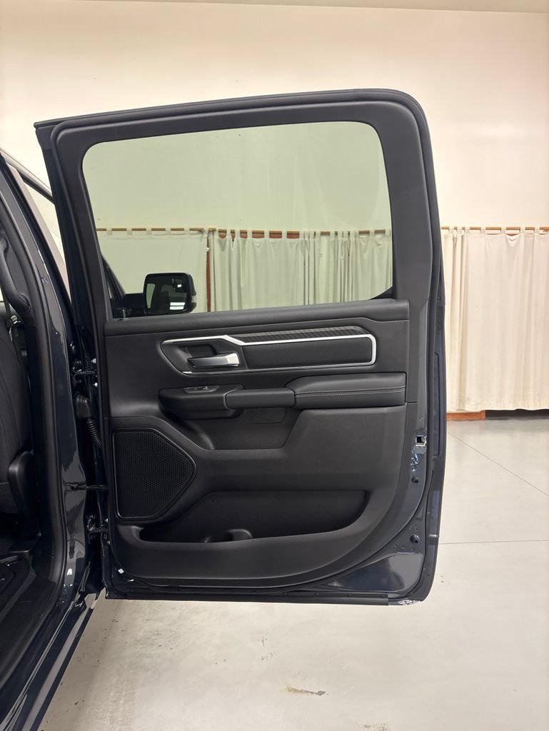 New 2026 RAM 1500 Big Horn AWD/4WD image 31