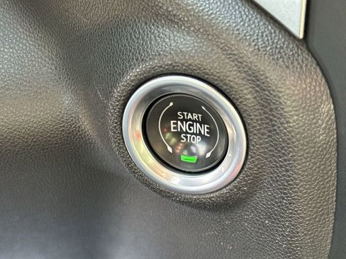 Used 2020 Chevrolet Silverado 1500 RST AWD/4WD image 21