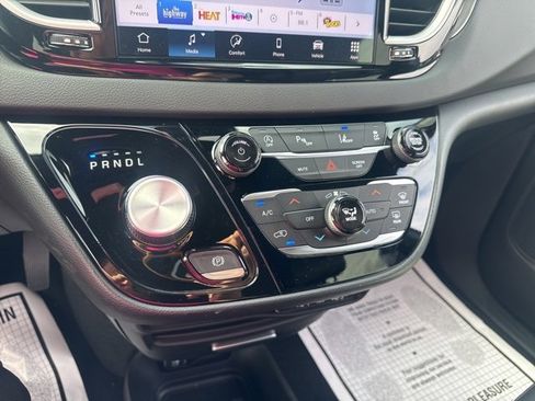 New 2025 Chrysler Voyager LX image 16