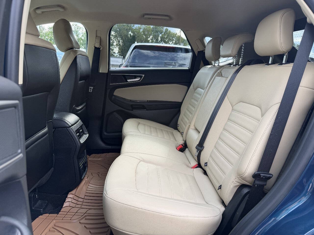 Used 2020 Ford Edge SEL w/ Convenience Package FWD image 10