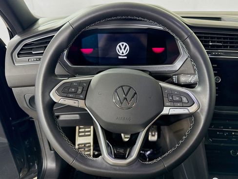 Used 2023 Volkswagen Tiguan SE R-Line AWD/4WD image 14